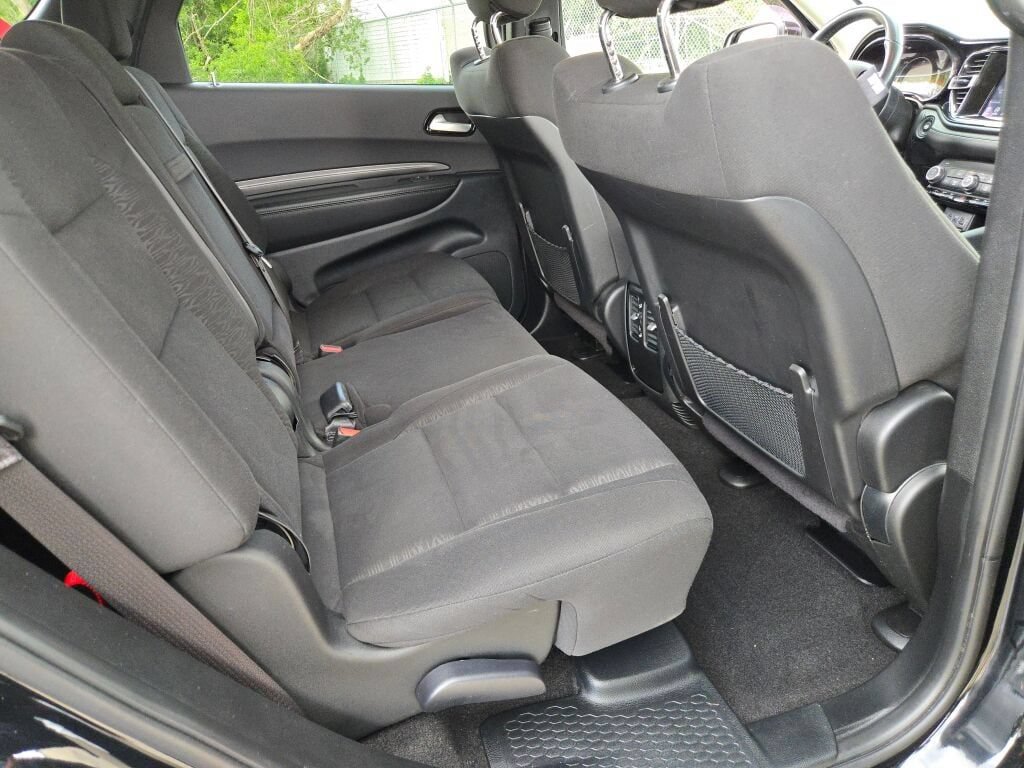 Used 2022 Dodge Durango SXT AWD/4WD image 9