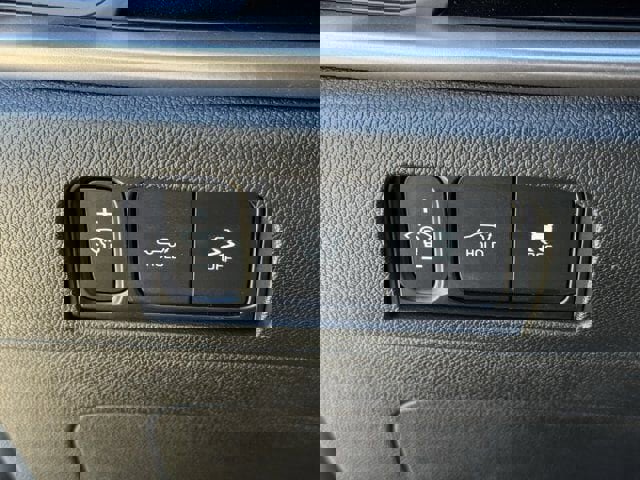 Used 2025 Kia Sorento EX image 26