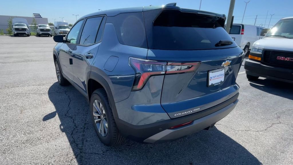 New 2026 Chevrolet Equinox LT w/ Convenience Package II AWD/4WD image 8