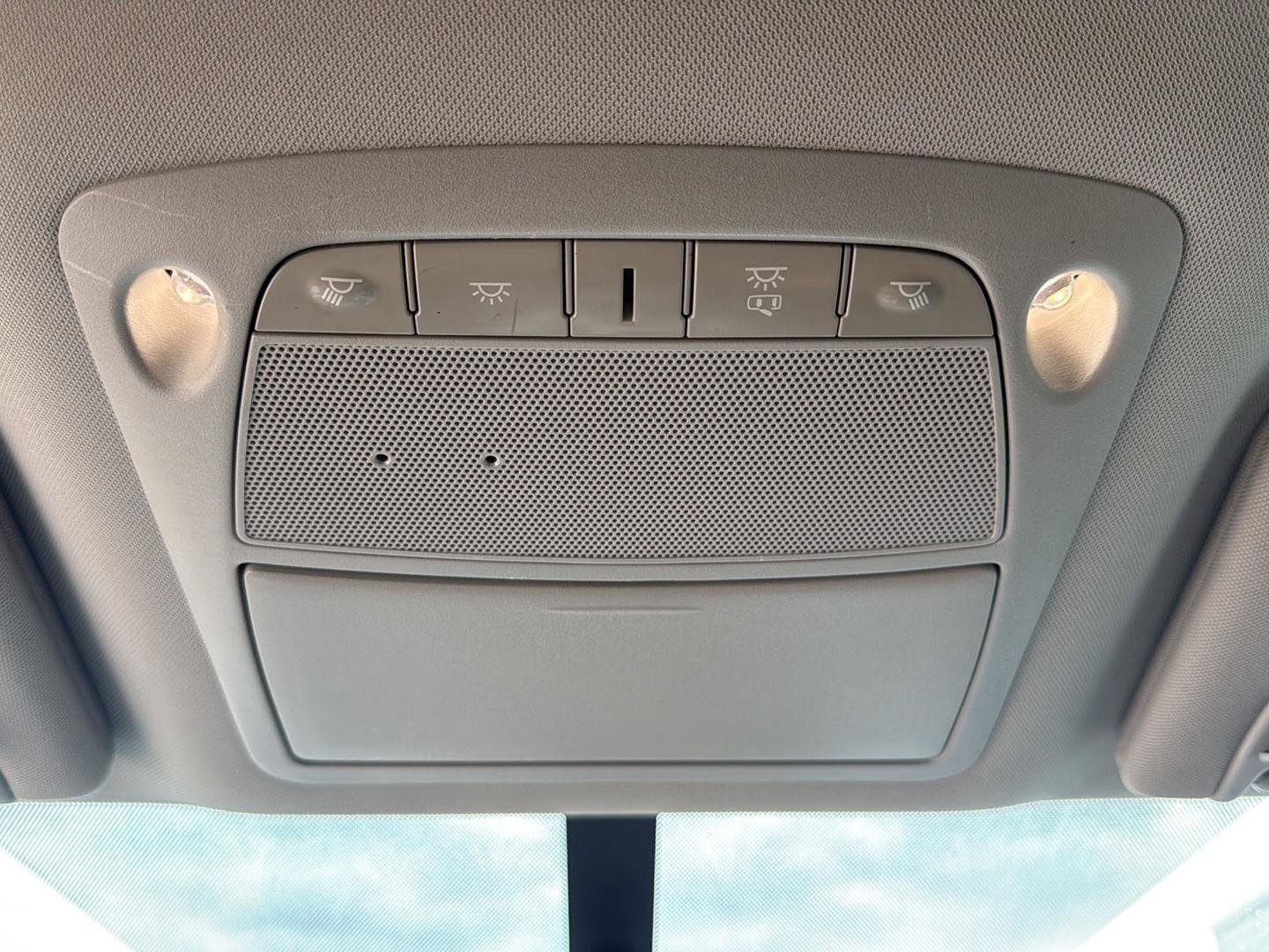 Used 2018 Nissan Murano S image 17