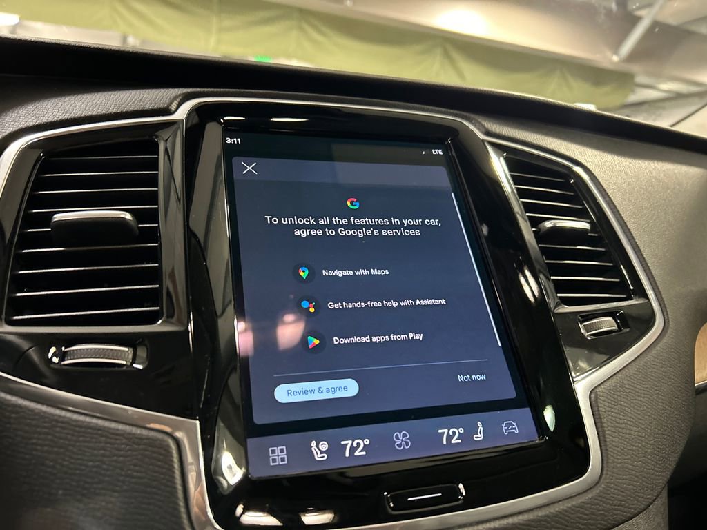 Certified 2023 Volvo XC90 B5 Plus w/ Protection Package image 16