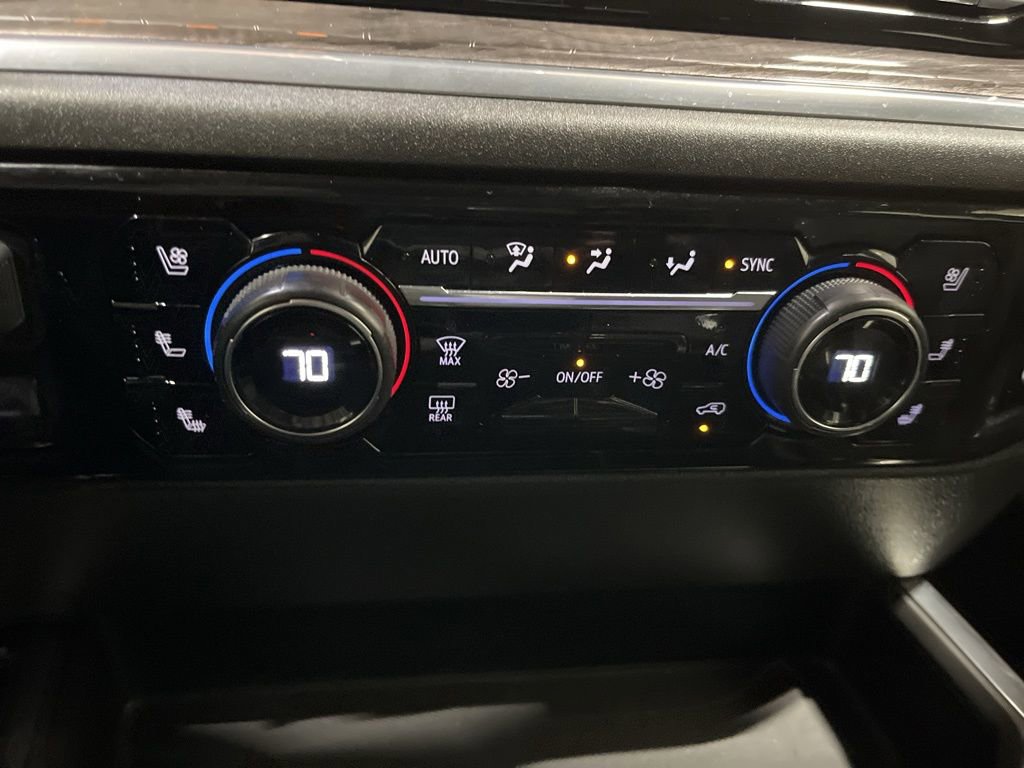 Used 2022 Chevrolet Silverado 1500 LTZ w/ LTZ Premium Package image 20