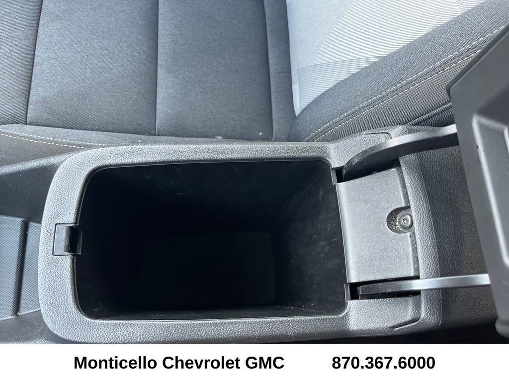 Used 2025 Chevrolet Trax LS image 20