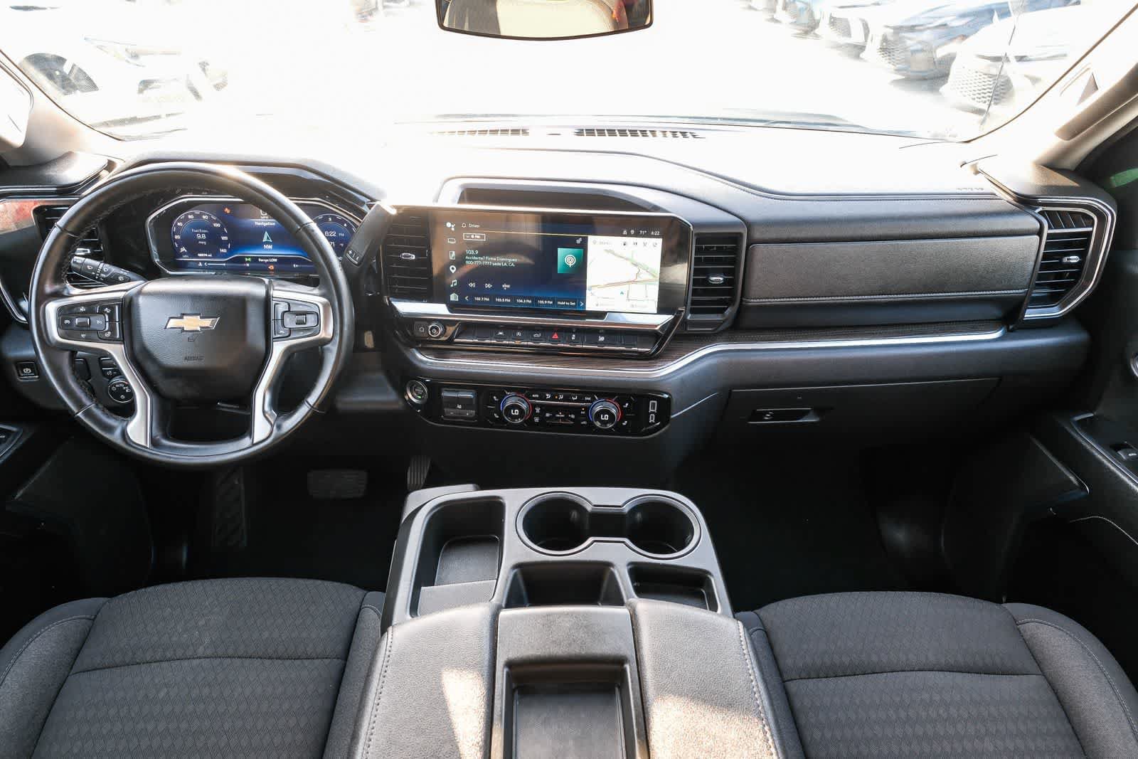 Used 2025 Chevrolet Silverado 1500 LT RWD image 13