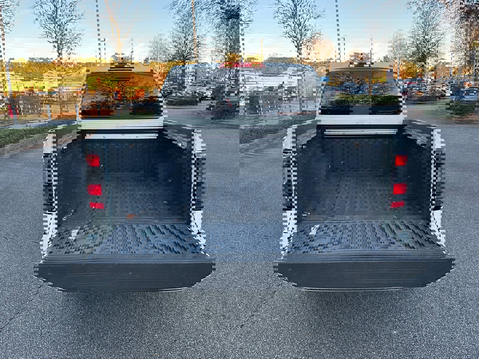 Used 2022 Nissan Frontier SV image 18