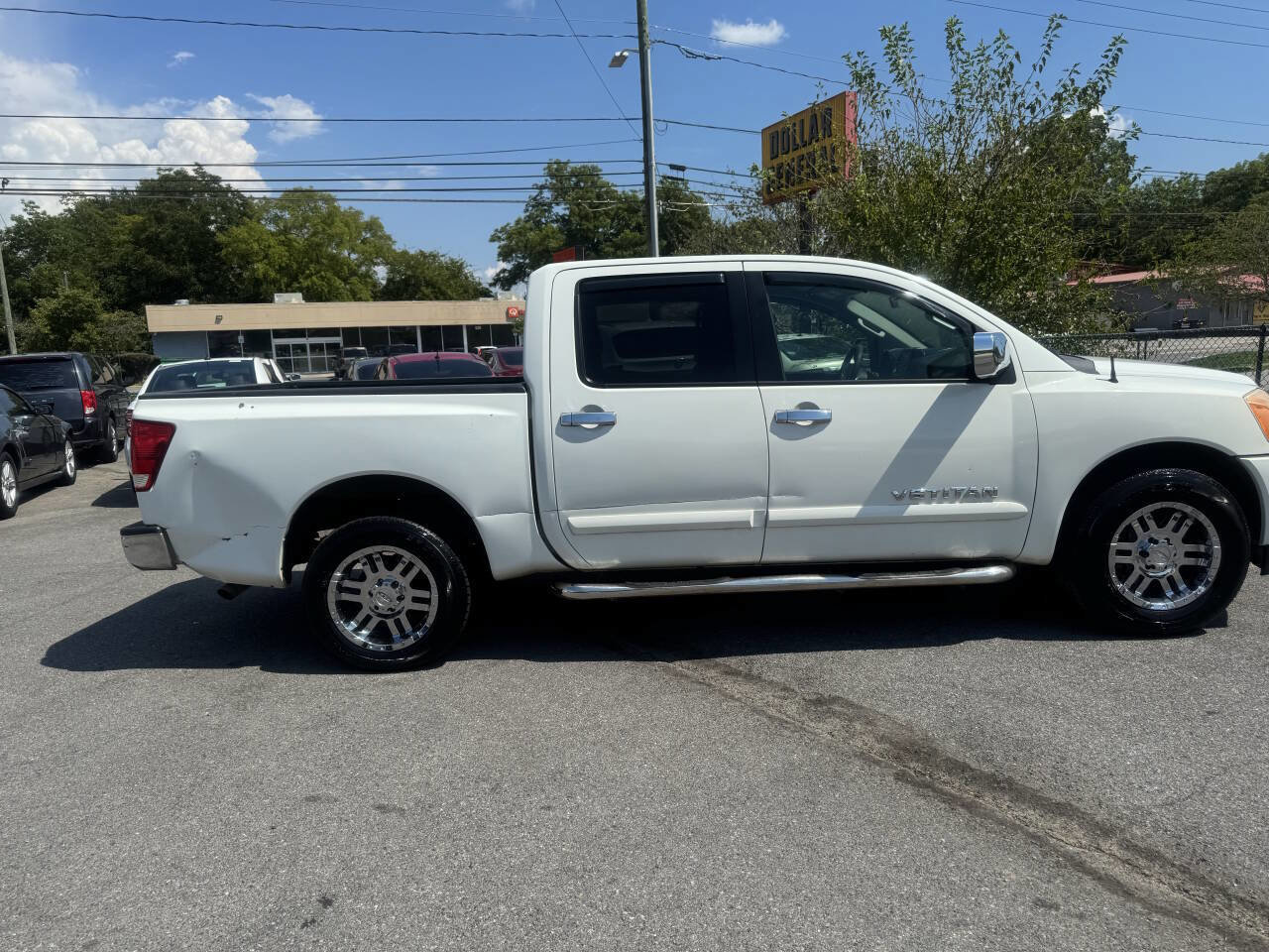 Used 2013 Nissan Titan SV image 12