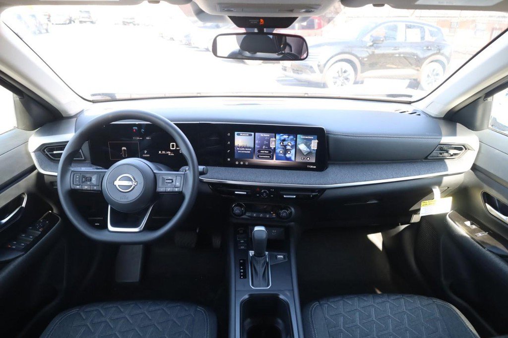 New 2026 Nissan Kicks SV image 7