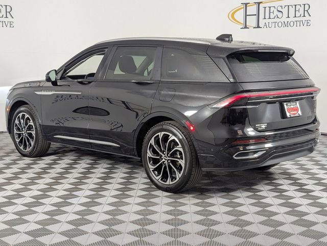 Used 2024 Lincoln Nautilus Reserve image 5