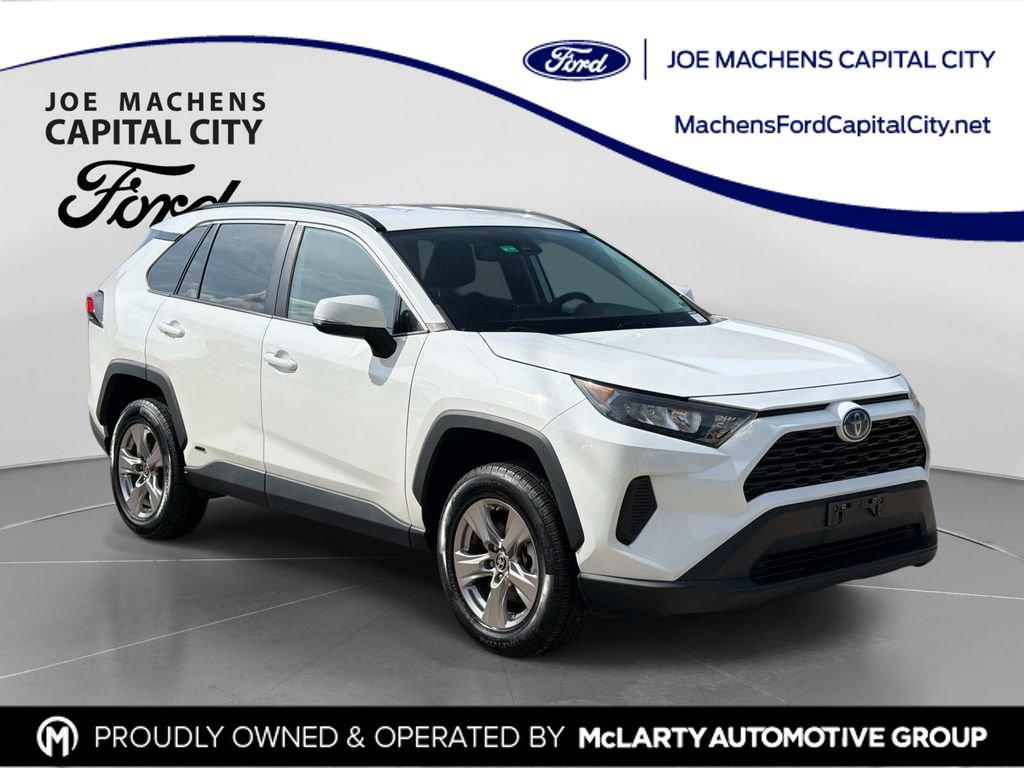 Used 2022 Toyota RAV4 LE AWD/4WD image 1