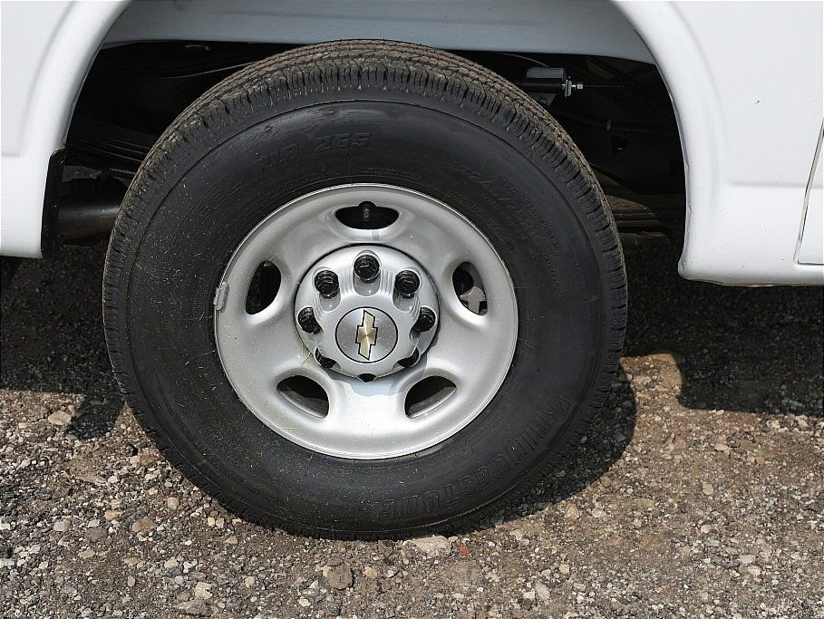 New 2025 Chevrolet Express 2500 w/ Communications Package RWD image 9