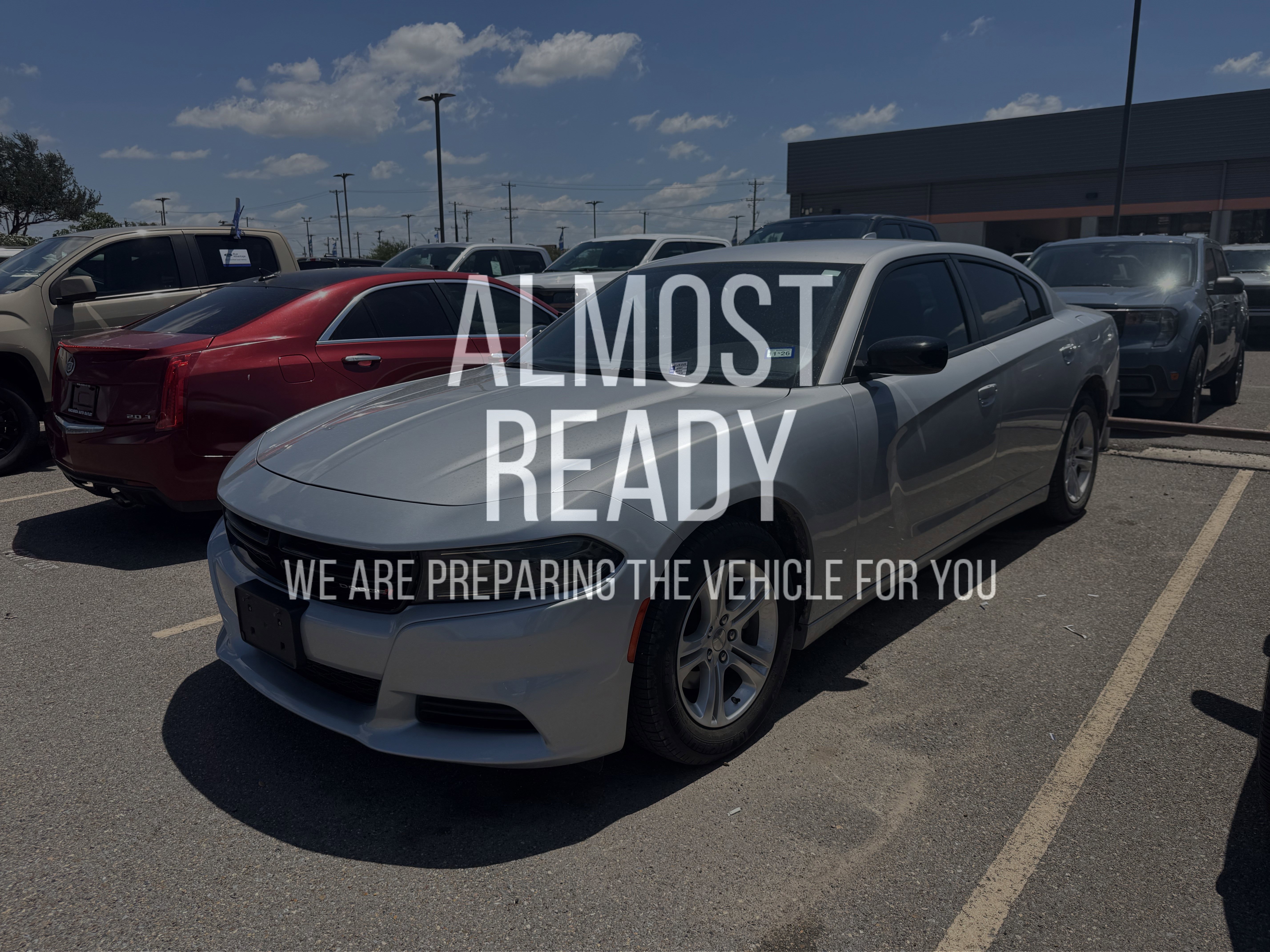 Used 2023 Dodge Charger SXT RWD image 2