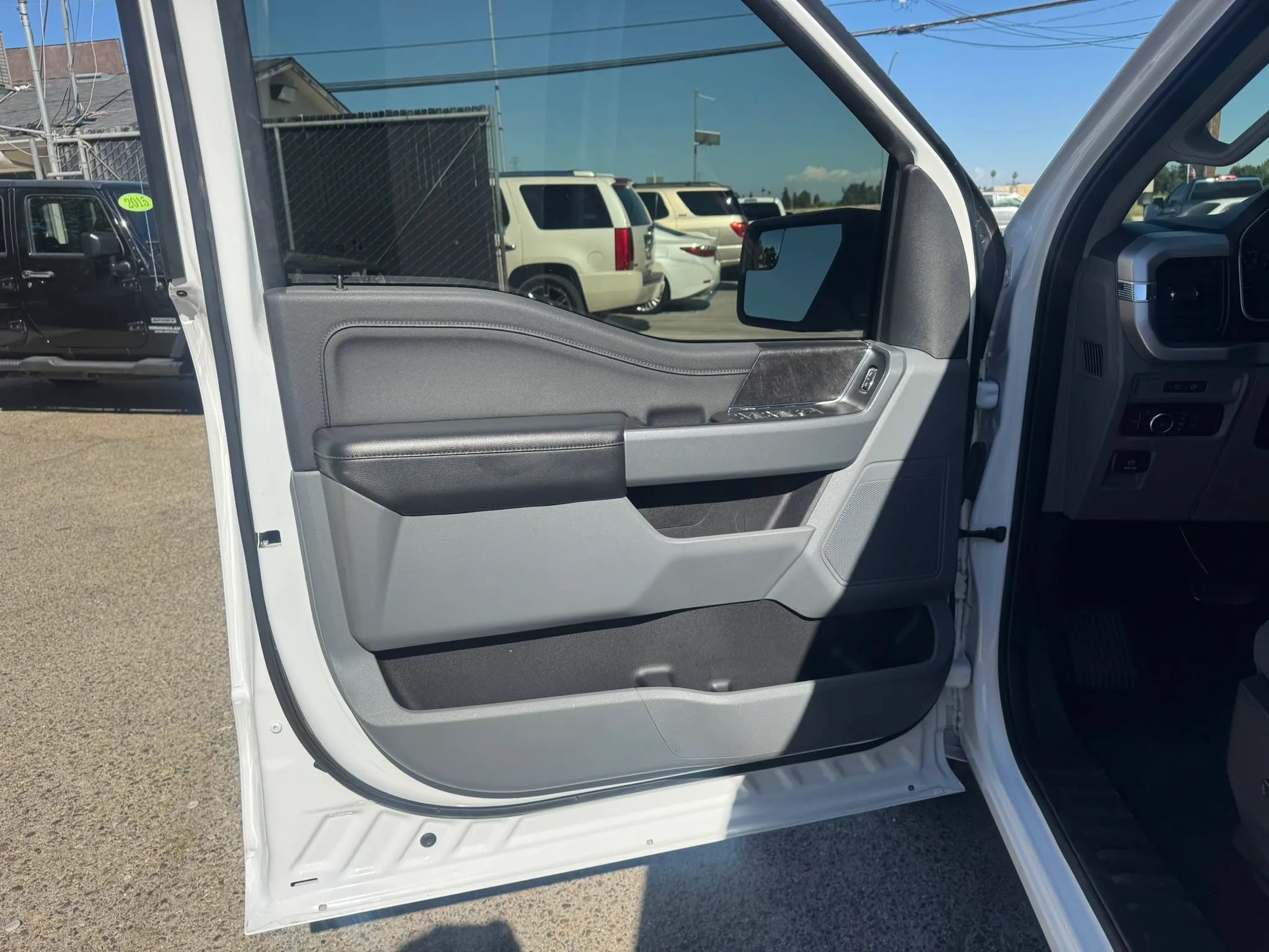 Used 2022 Ford F150 XLT w/ Equipment Group 301A Mid RWD image 10