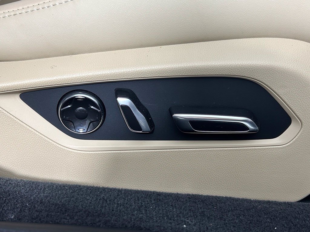 Used 2023 Acura TLX w/ Technology Package FWD image 11