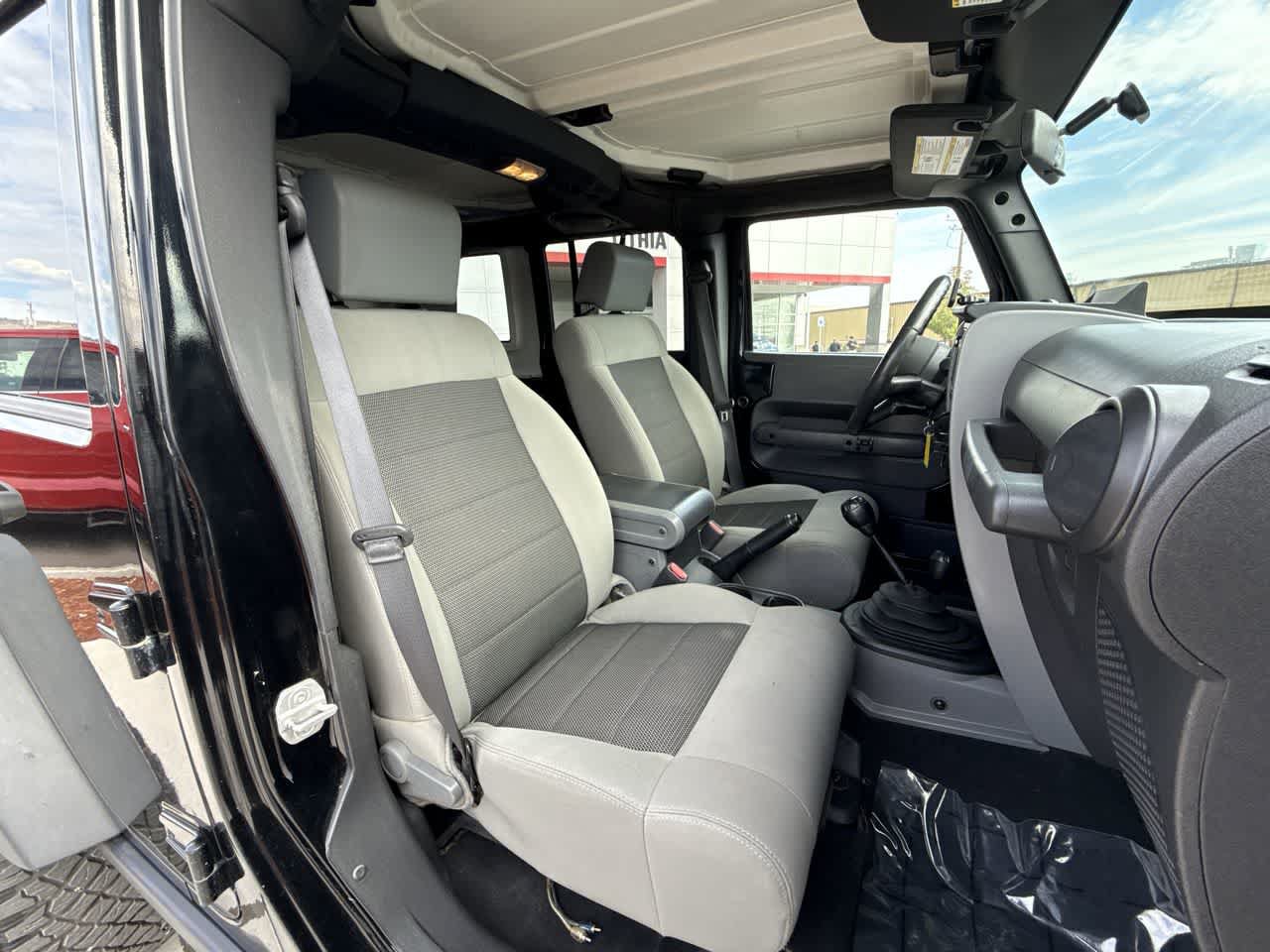 Used 2010 Jeep Wrangler Unlimited Sport AWD/4WD image 14