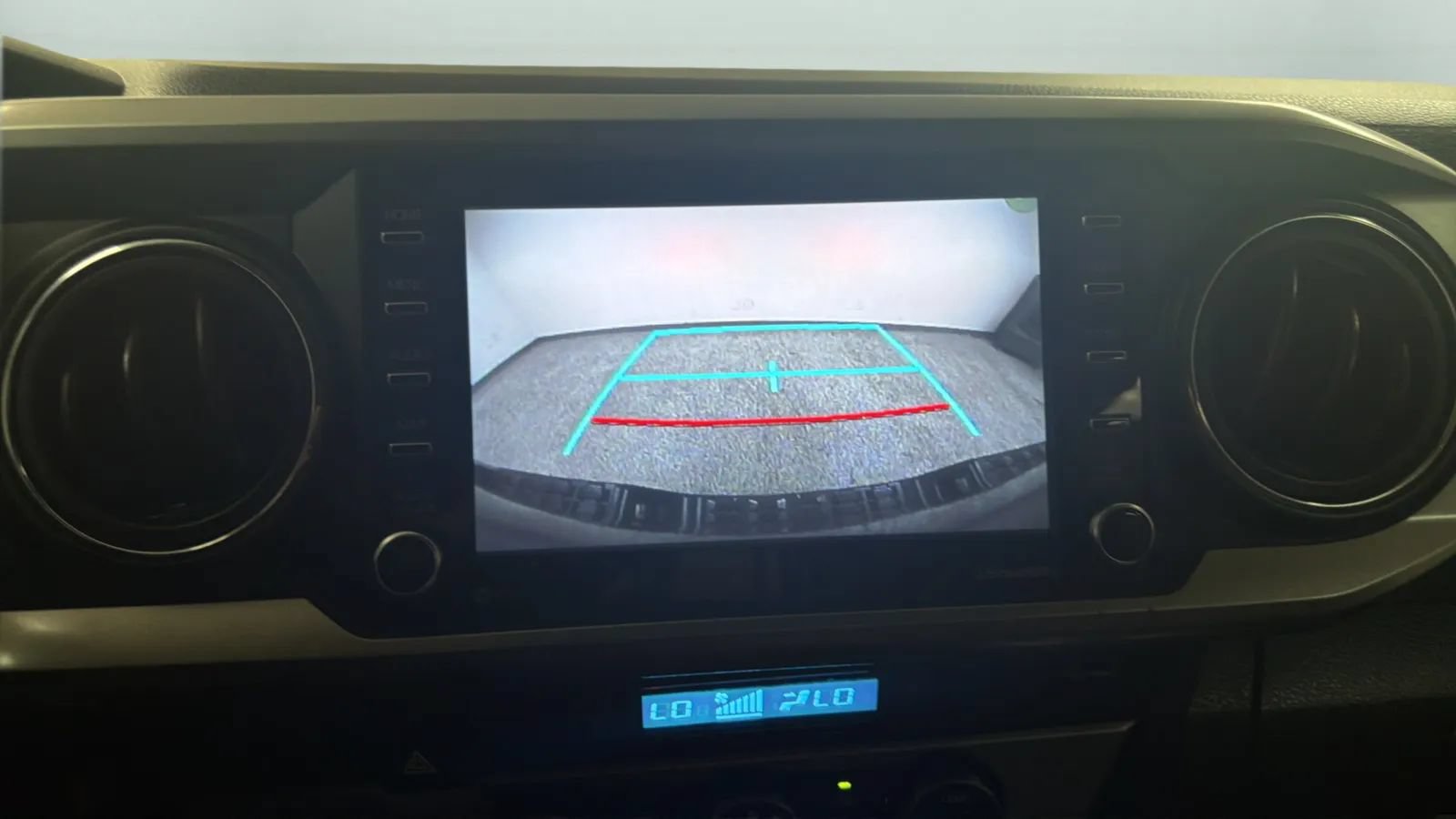 Used 2023 Toyota Tacoma SR5 RWD image 14