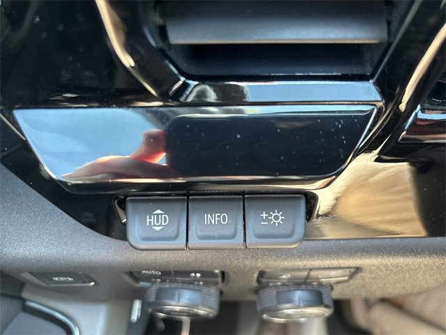 Used 2024 Chevrolet Silverado 1500 ZR2 w/ Technology Package image 30