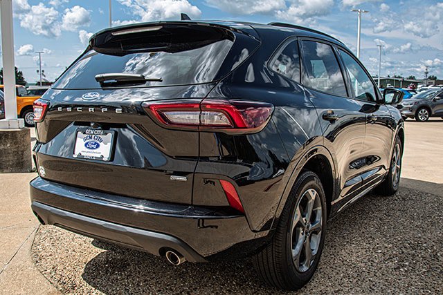 Used 2024 Ford Escape ST-Line w/ Equipment Group 301A FWD image 4