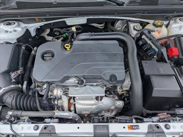 Used 2022 Chevrolet Malibu LT FWD image 22