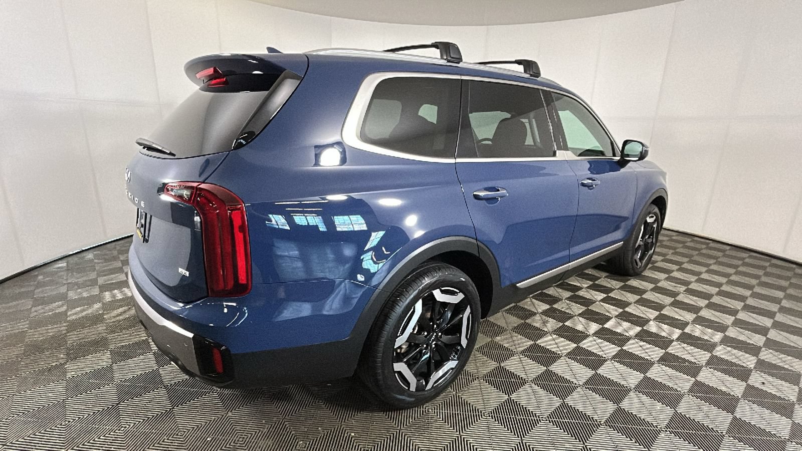 Used 2024 Kia Telluride S AWD/4WD video 3