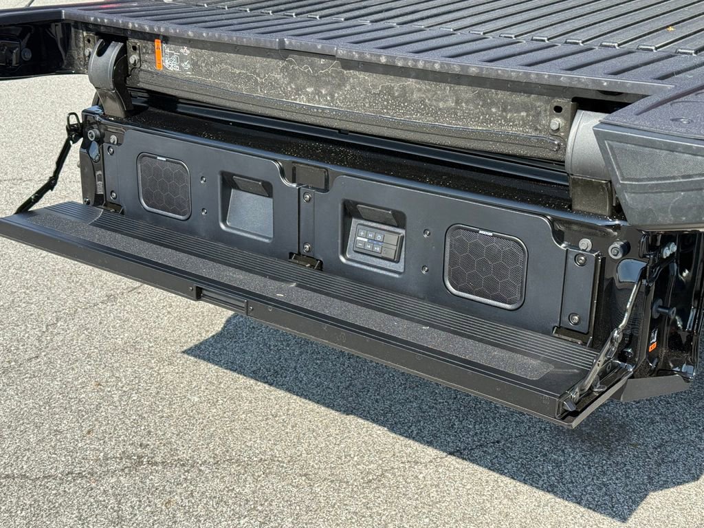 New 2026 GMC Sierra 1500 AT4 w/ AT4 Premium Package AWD/4WD image 8