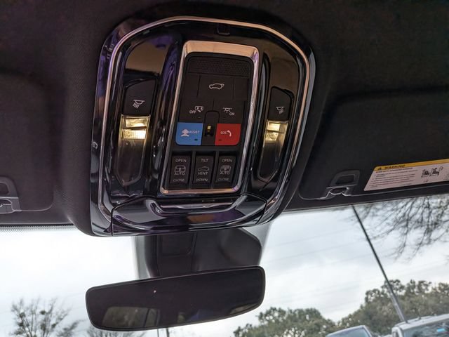 Used 2024 Jeep Grand Cherokee Summit AWD/4WD image 34