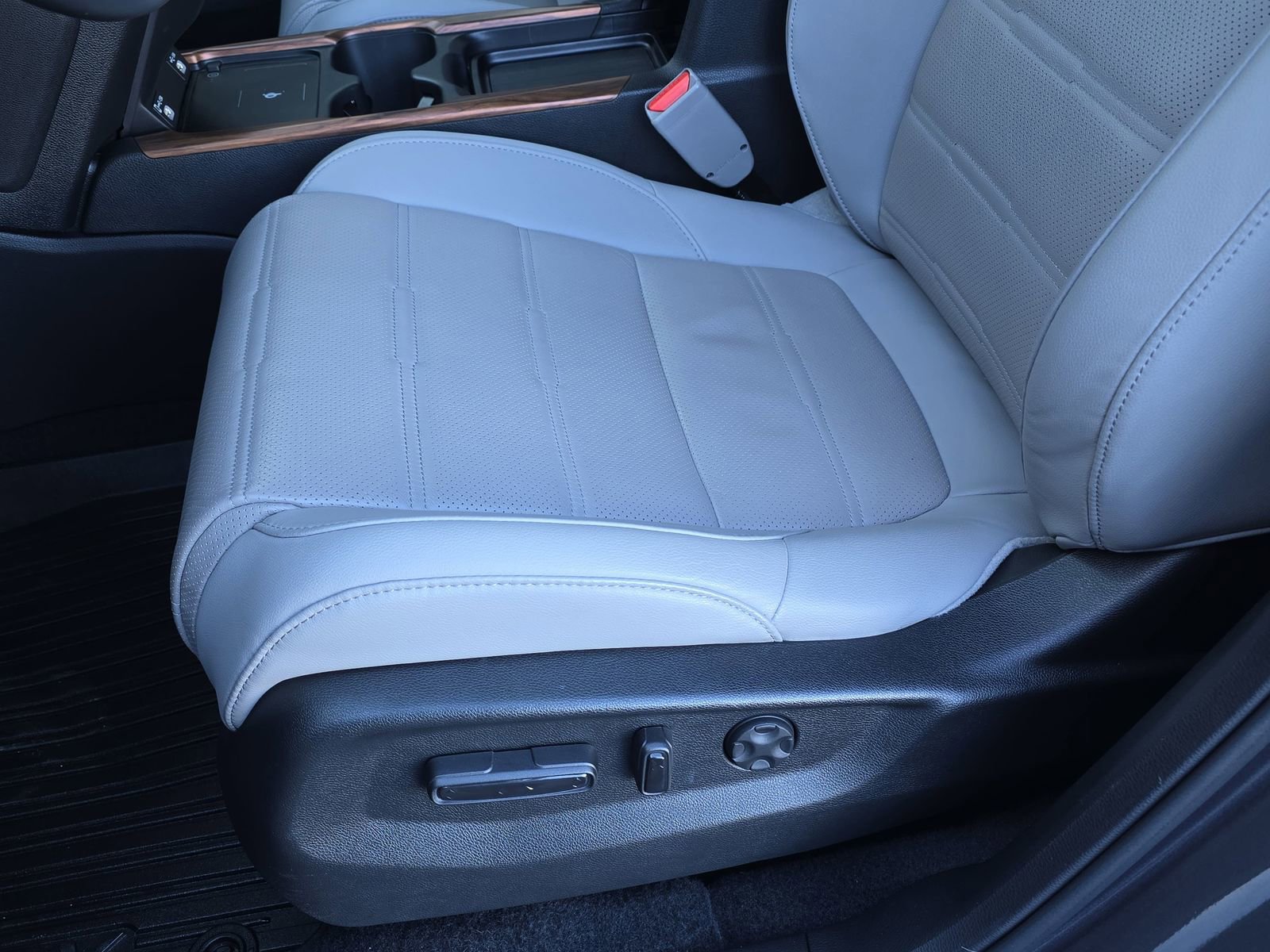 Certified 2021 Honda CR-V Touring image 32