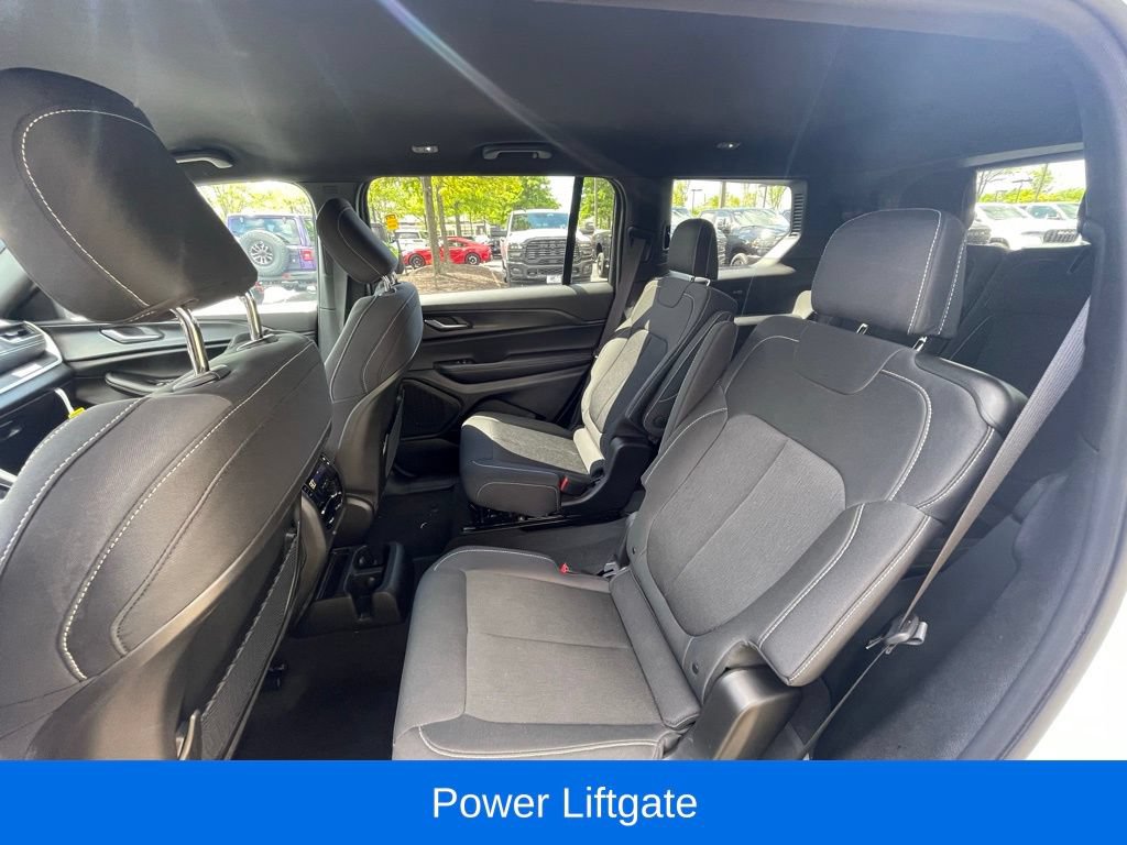 Certified 2025 Jeep Grand Cherokee L Laredo w/ Luxury Tech Group I AWD/4WD image 13