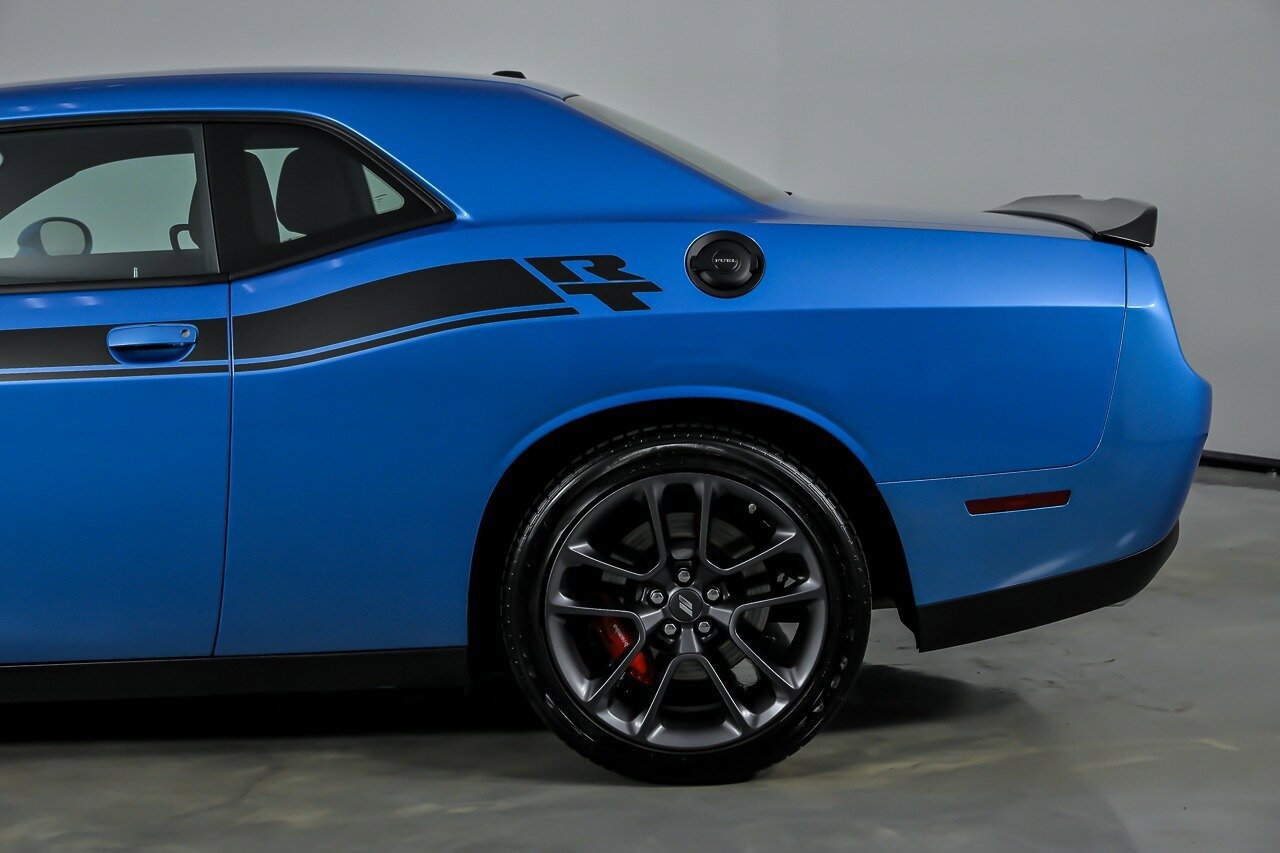 Used 2023 Dodge Challenger R/T w/ Performance Handling Group RWD image 9