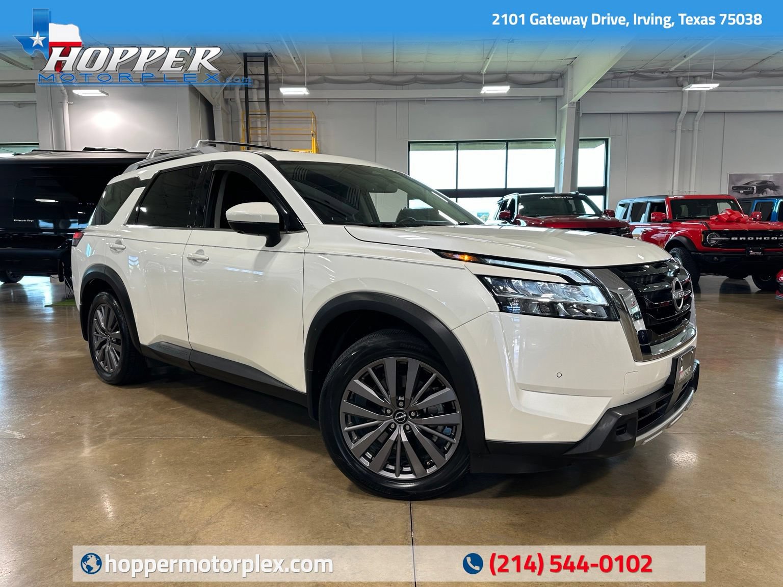 Used 2024 Nissan Pathfinder SL w/ SL Premium Package