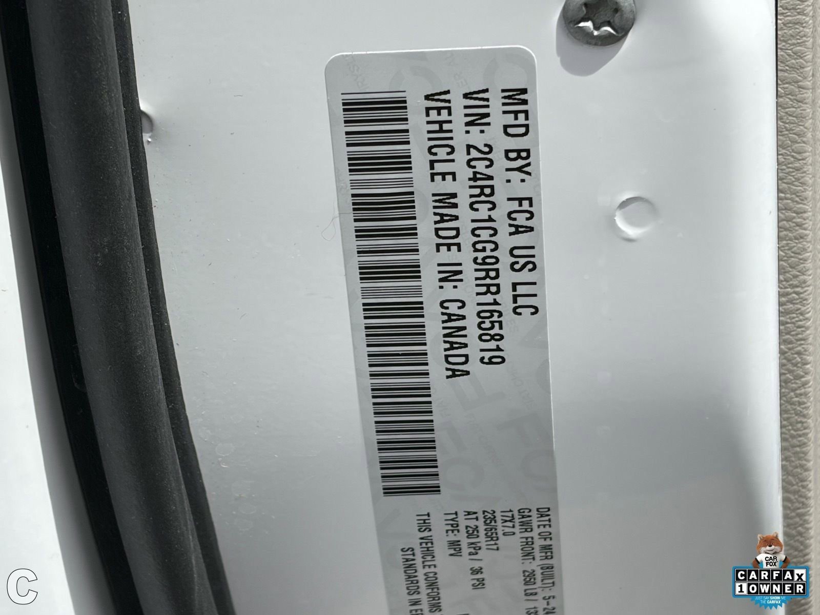 Used 2024 Chrysler Voyager LX image 28
