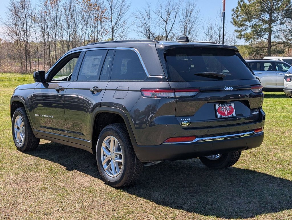 New 2026 Jeep Grand Cherokee Laredo X AWD/4WD image 5