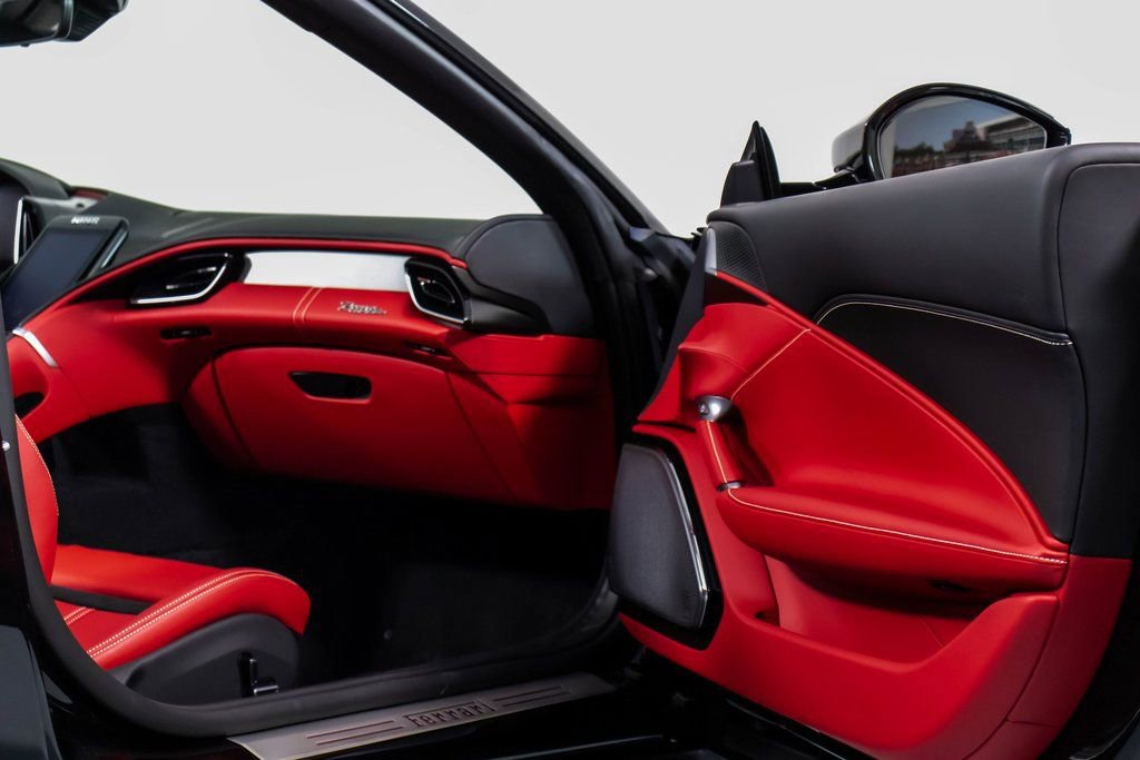 Certified 2024 Ferrari Roma Spider image 45