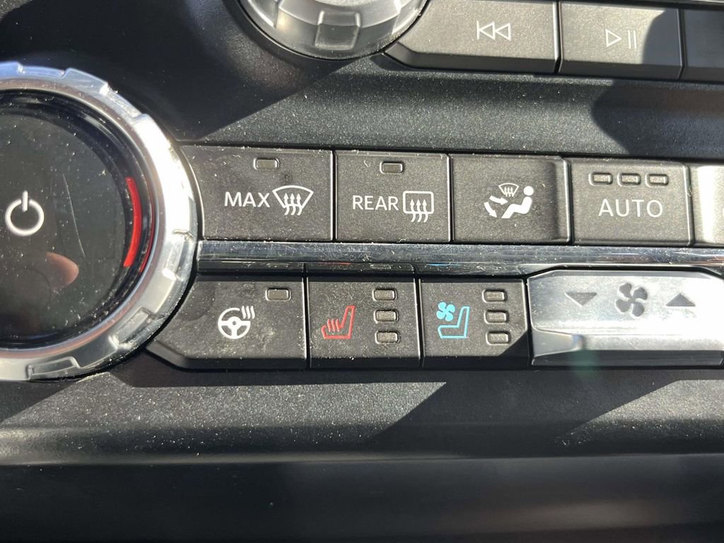 Used 2024 Ford F250 Lariat w/ Sport Appearance Package image 27