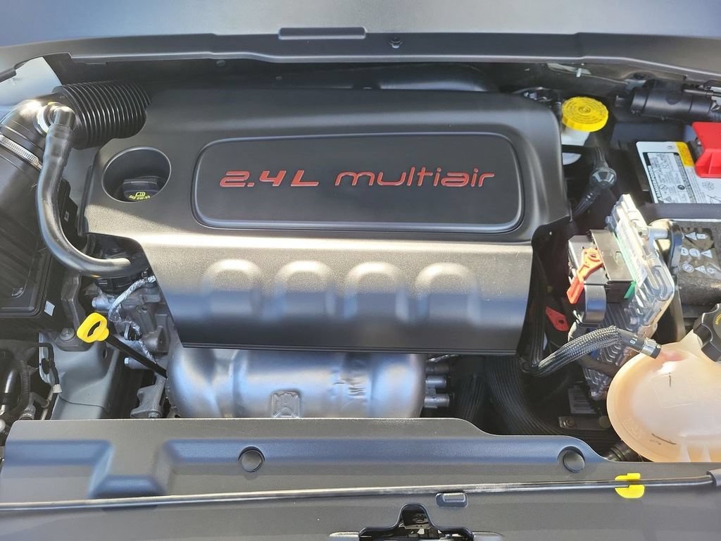 Used 2022 Jeep Compass Latitude FWD image 35
