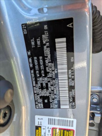 Used 2021 Toyota Highlander LE FWD image 25