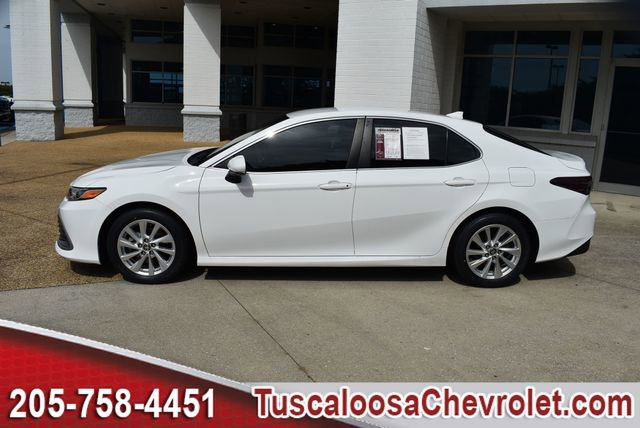 Used 2023 Toyota Camry LE FWD image 6