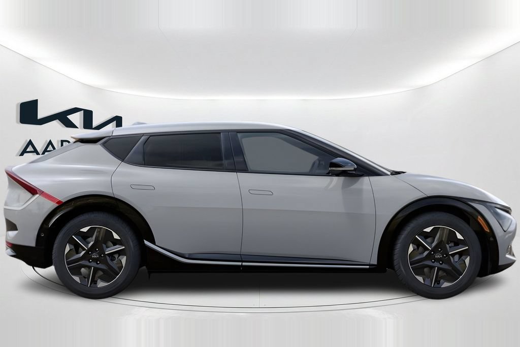New 2026 Kia EV6 Wind RWD image 8