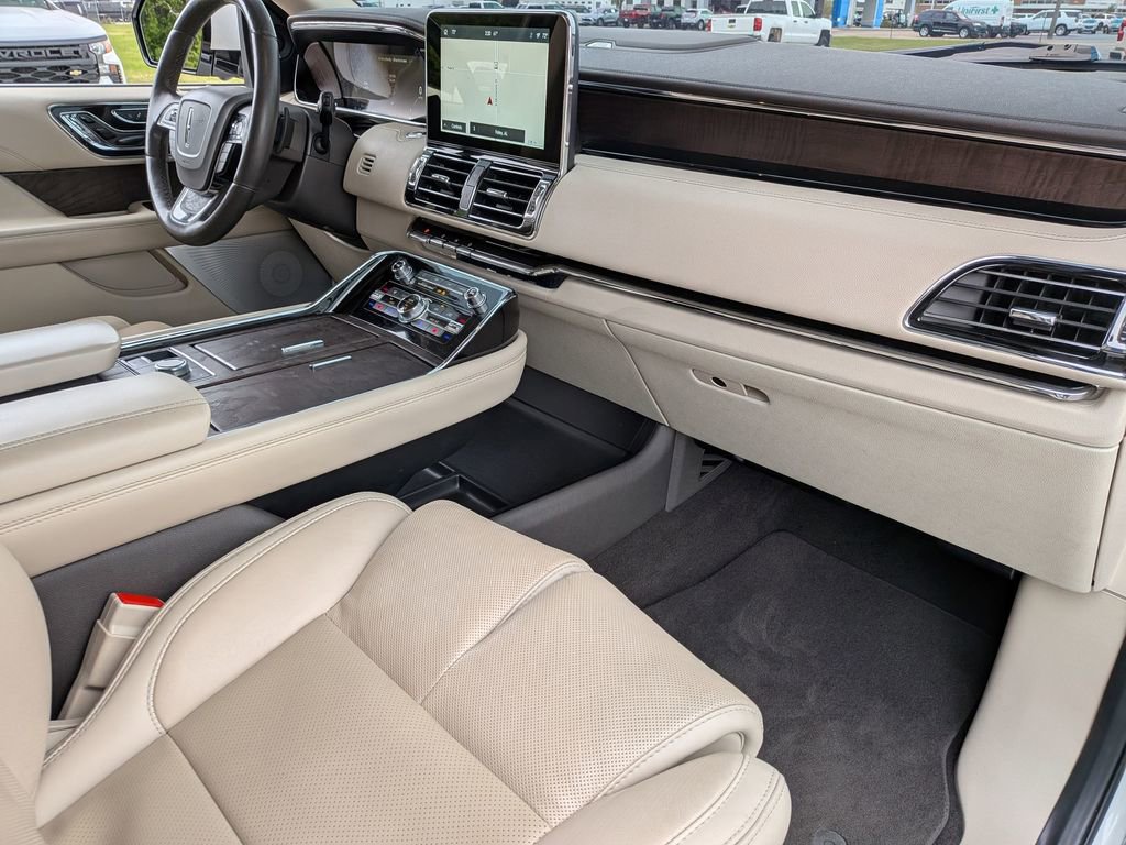 Used 2021 Lincoln Navigator Reserve RWD image 33