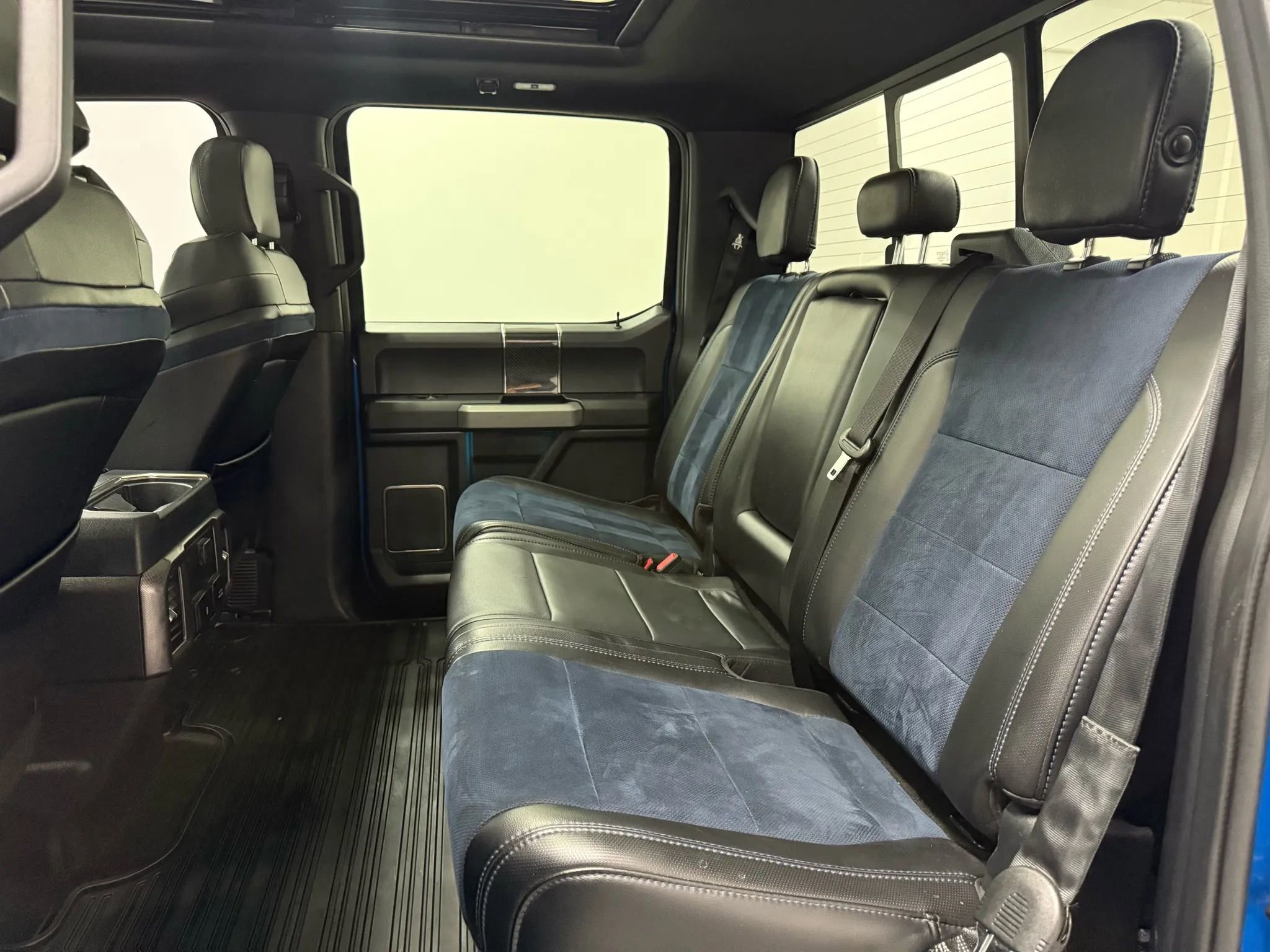 Used 2019 Ford F150 Raptor w/ Equipment Group 802A Luxury image 42