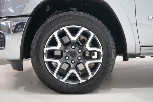 Used 2025 RAM 1500 Laramie image 10