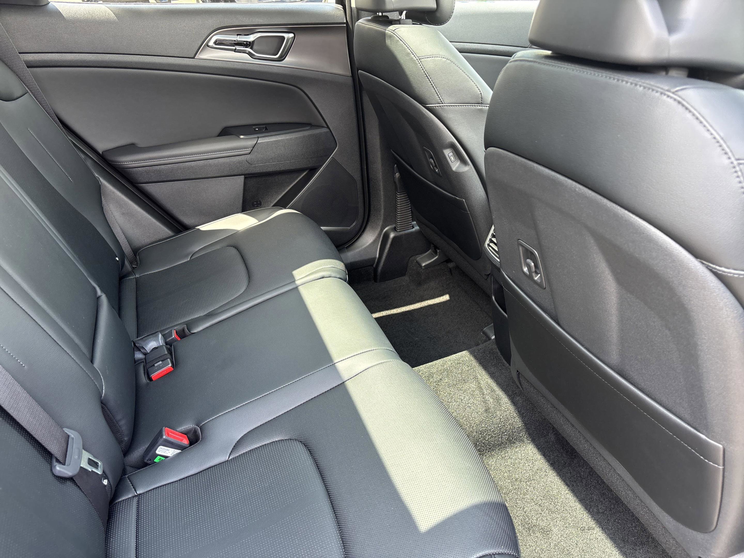 New 2026 Kia Sportage SX image 36