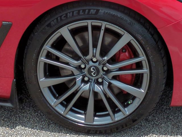 Used 2017 INFINITI Q60 Red Sport 400 RWD image 11