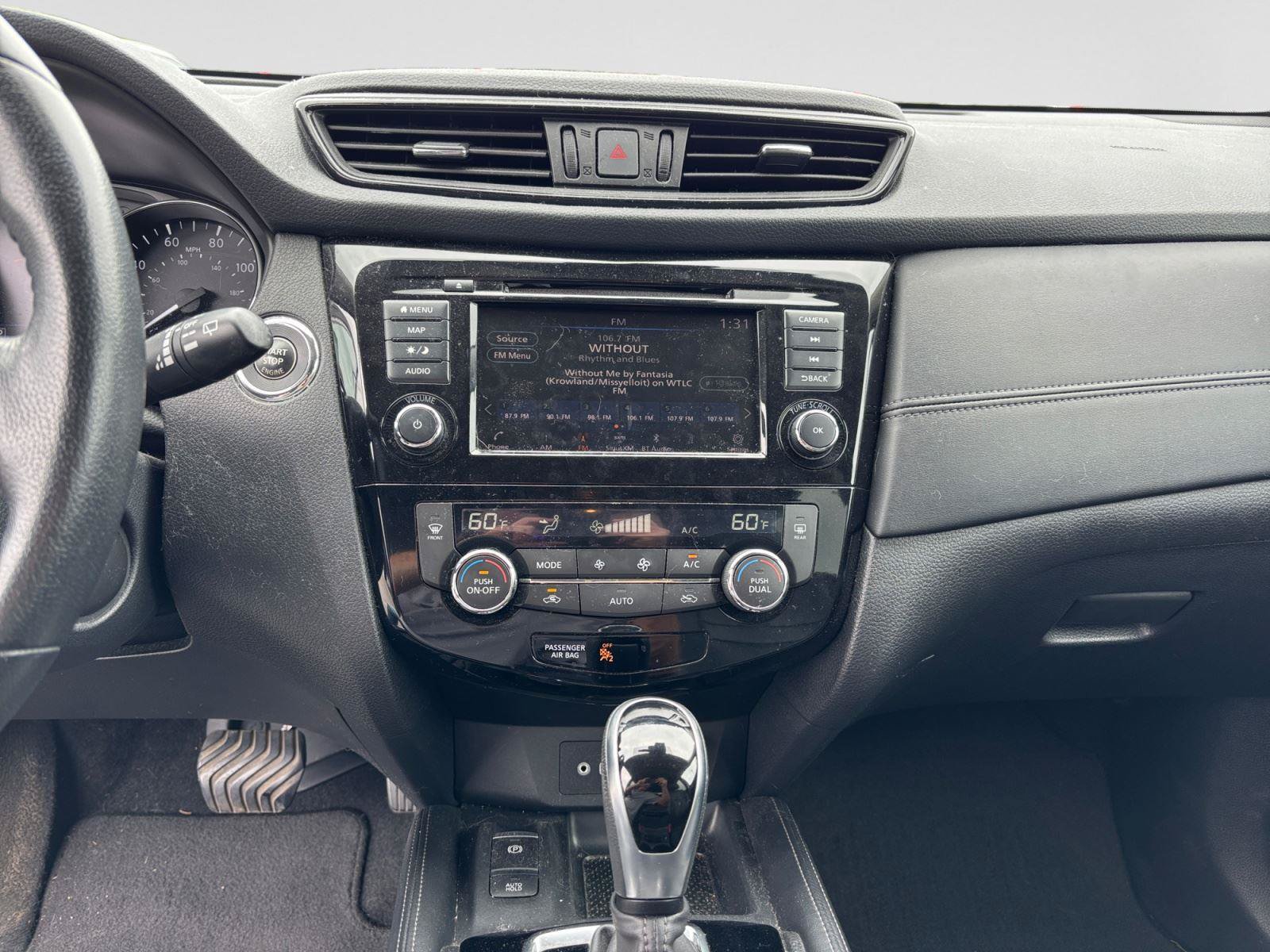 Used 2019 Nissan Rogue SL AWD/4WD image 12
