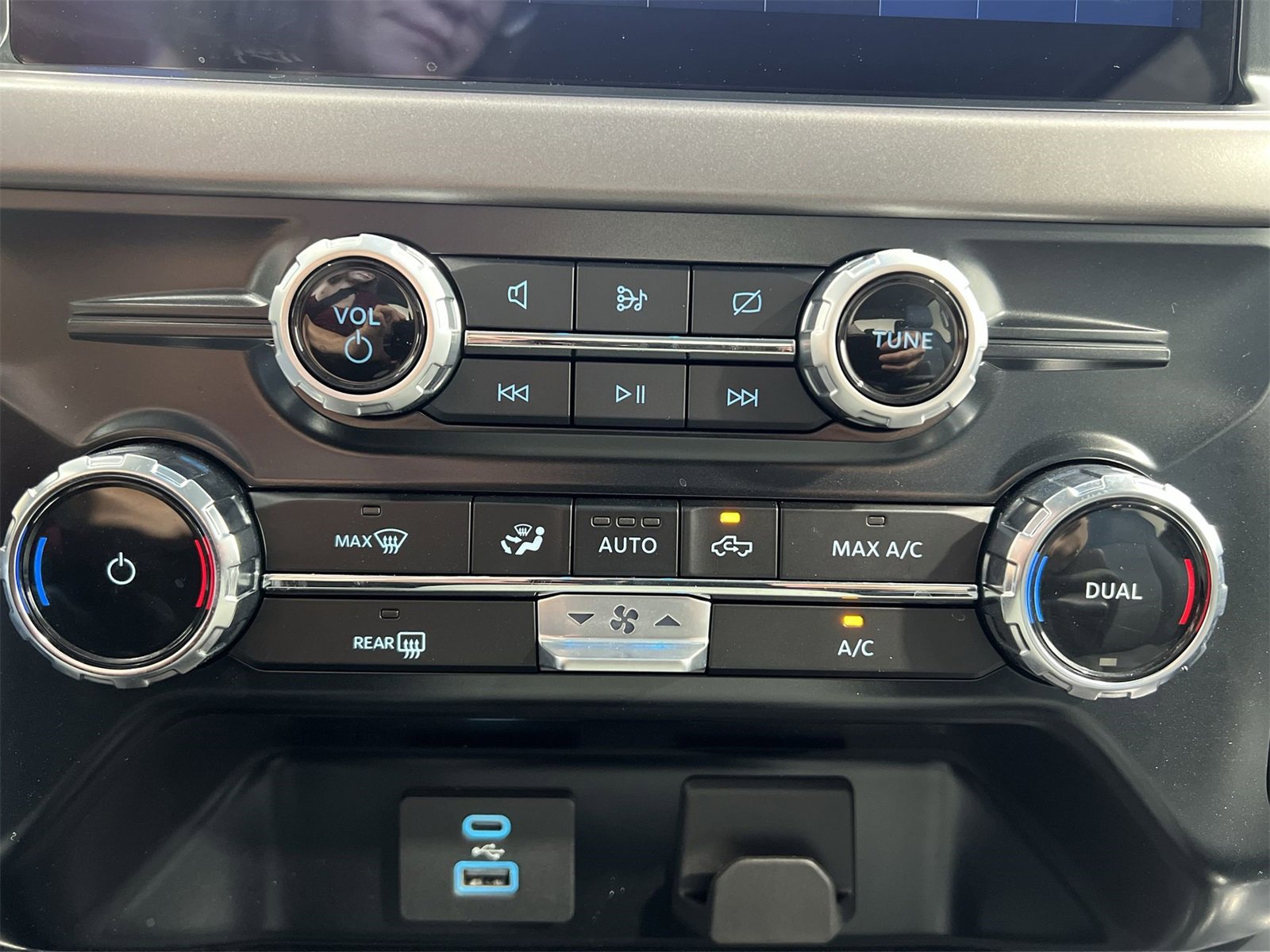 Used 2024 Ford F150 XLT image 19