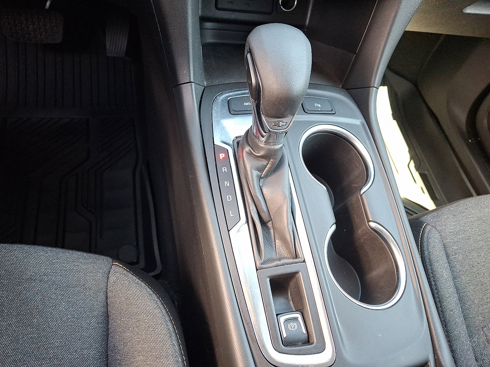 Used 2022 Chevrolet Equinox LT AWD/4WD image 15
