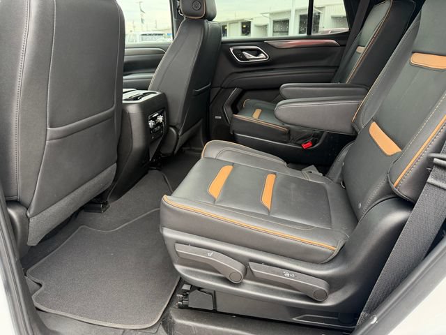 Used 2023 GMC Yukon AT4 AWD/4WD image 9