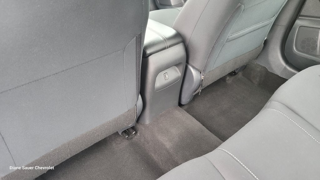 Used 2024 Nissan Sentra SV FWD image 25