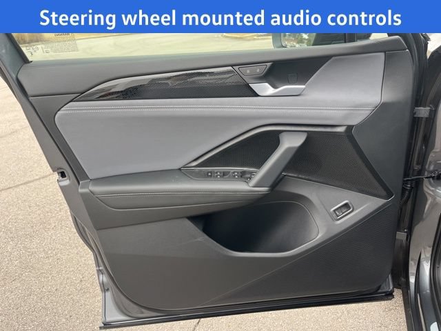 New 2026 Volkswagen Tiguan SE R-Line FWD image 7