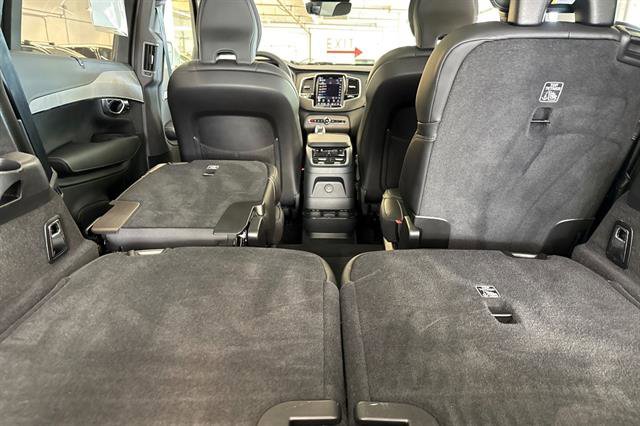 Used 2023 Volvo XC90 T8 Ultimate w/ Protection Package Premier AWD/4WD image 17