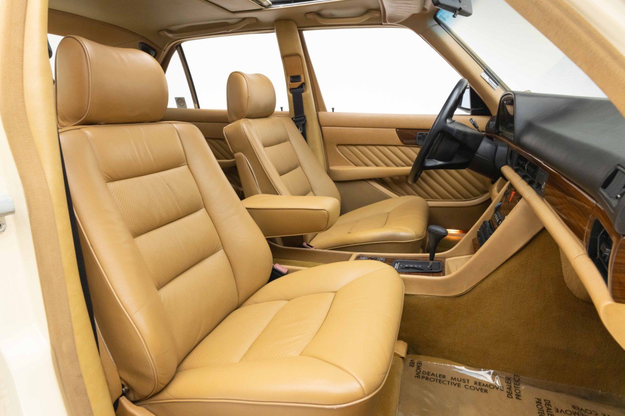 Used 1991 Mercedes-Benz 350 SD image 4